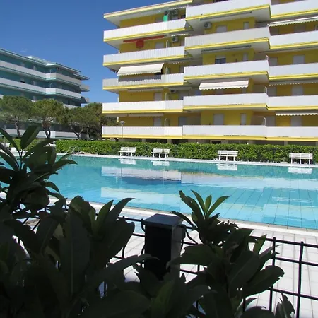 Apartment Ideal Getaway With Pool Bibione