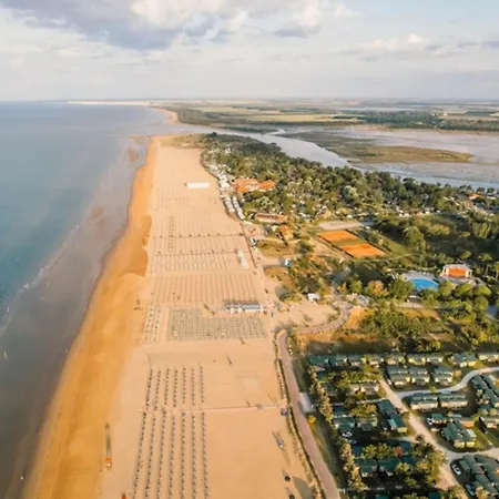Apartment Ideal Getaway With Pool Bibione